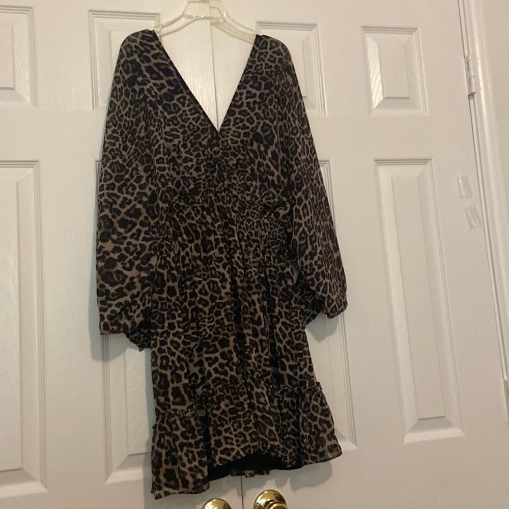Love stitch leopard print dress.